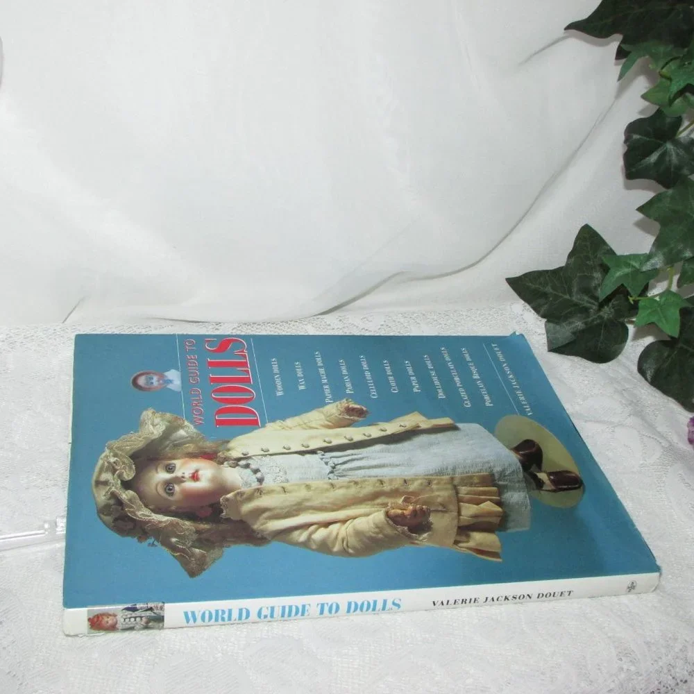 World Guide To Dolls HB Book 1993 History Collecting Used Book - Picture 4 of 11
